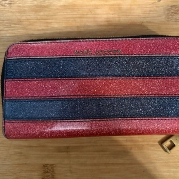 Marc Jacobs – Glitter Striped Zip-Around Wallet / Clutch - Picture 2 of 16